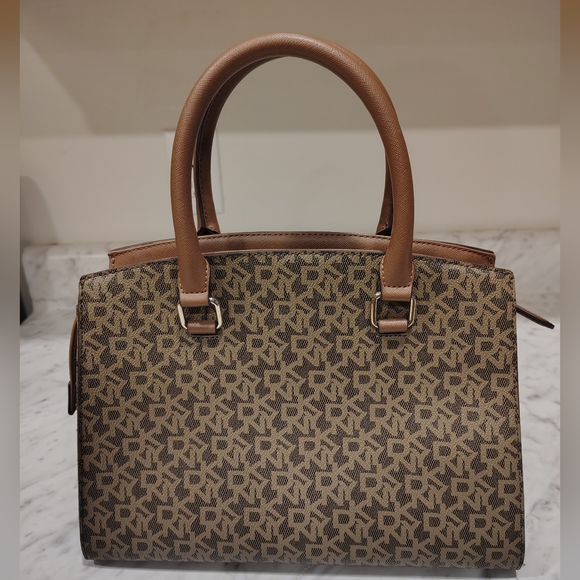 DKNY Monogram Purse - Picture 2 of 8